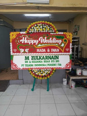 Papan Bunga di Tanah Sareal